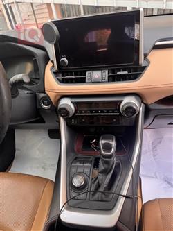 تۆیۆتا ڕاڤ 4